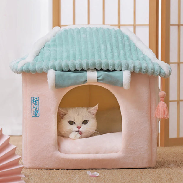 Cozy Enclosed Cat & Puppy Bed – Warm Winter Pet House