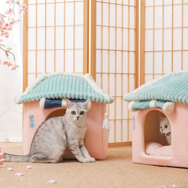 Cozy Enclosed Cat & Puppy Bed – Warm Winter Pet House