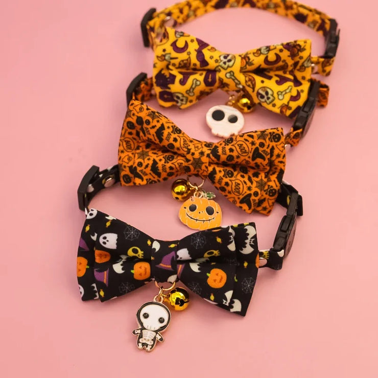 Halloween Pet Collars – Detachable Bow & Holiday Print for Cats & Dogs