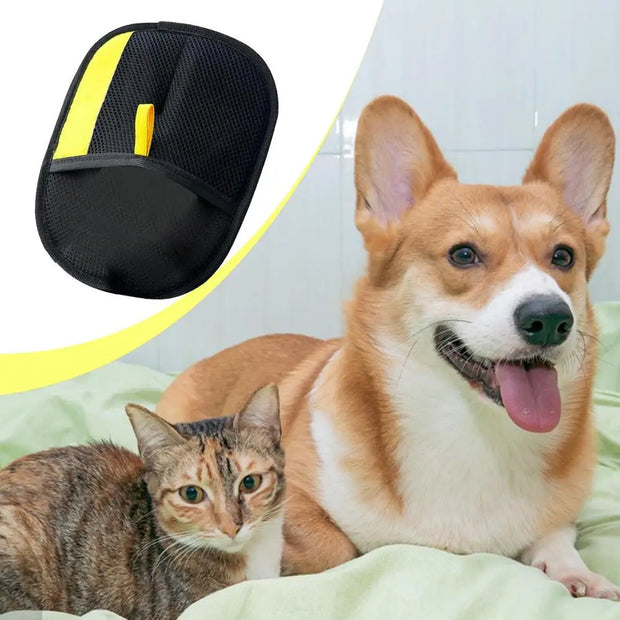 Pet Grooming Gloves – Deshedding & Detangling for Dogs, Cats & Rabbits