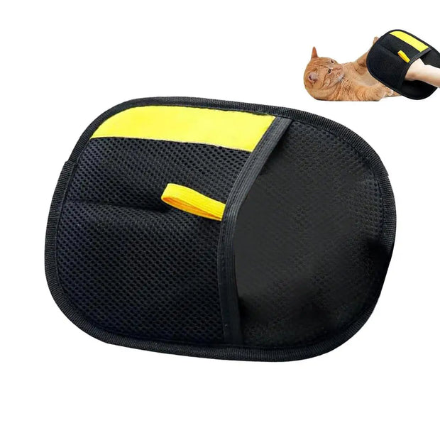 Pet Grooming Gloves – Deshedding & Detangling for Dogs, Cats & Rabbits