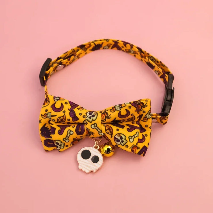 Halloween Pet Collars – Detachable Bow & Holiday Print for Cats & Dogs