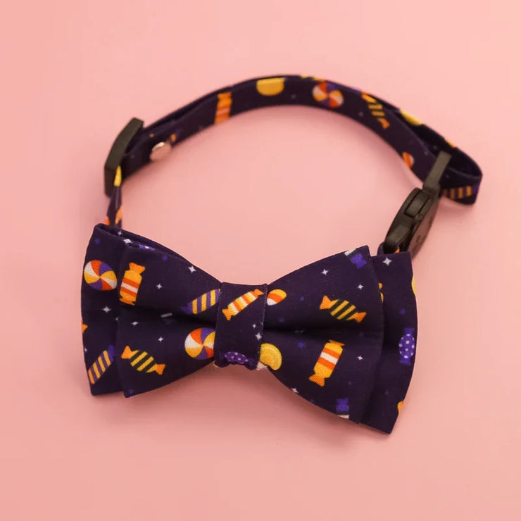 Halloween Pet Collars – Detachable Bow & Holiday Print for Cats & Dogs