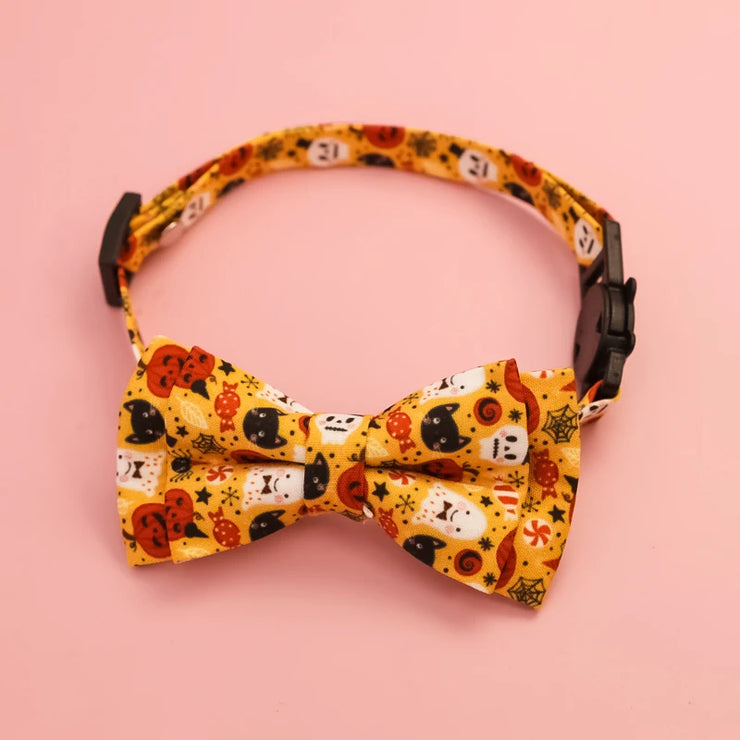 Halloween Pet Collars – Detachable Bow & Holiday Print for Cats & Dogs